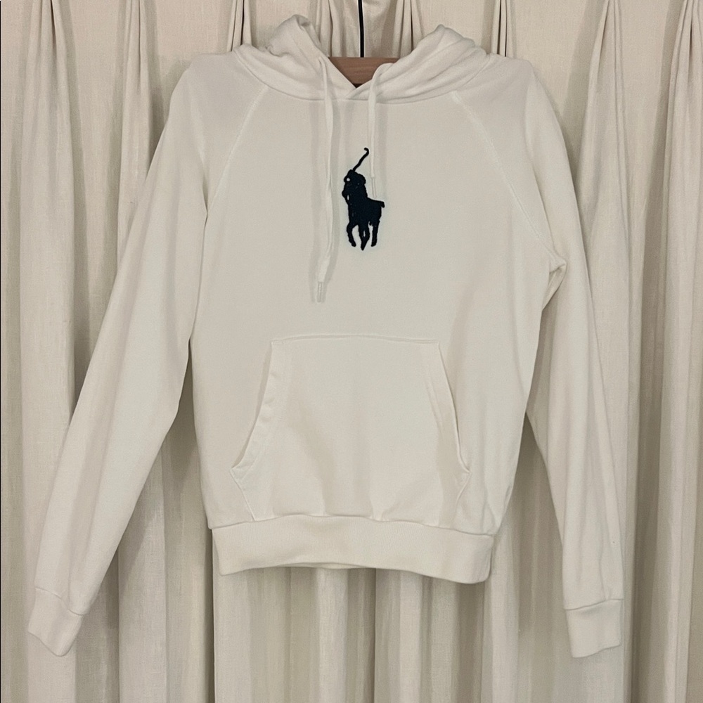 Like new Ralph Lauren hoodie in white, size XS like new